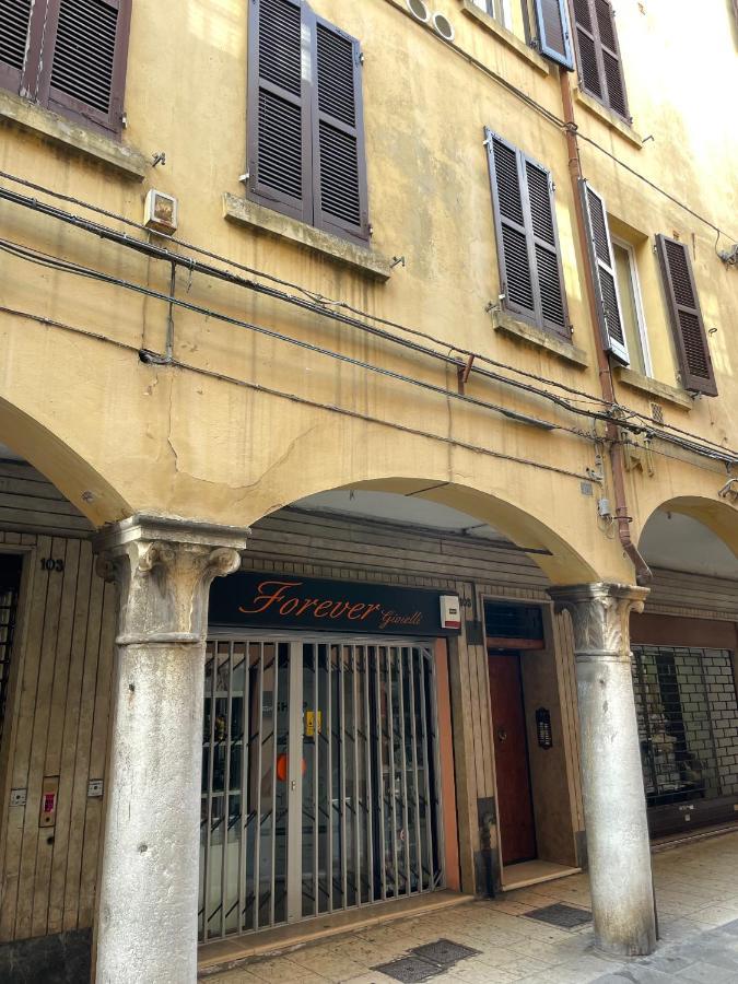 Ferienwohnung Le Civette Ferrara Exterior foto