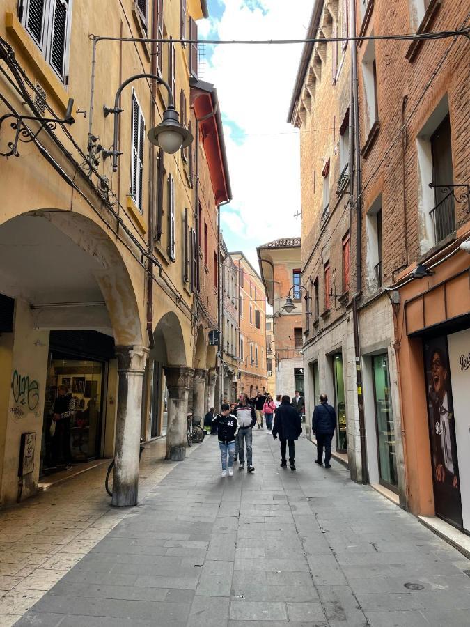 Ferienwohnung Le Civette Ferrara Exterior foto